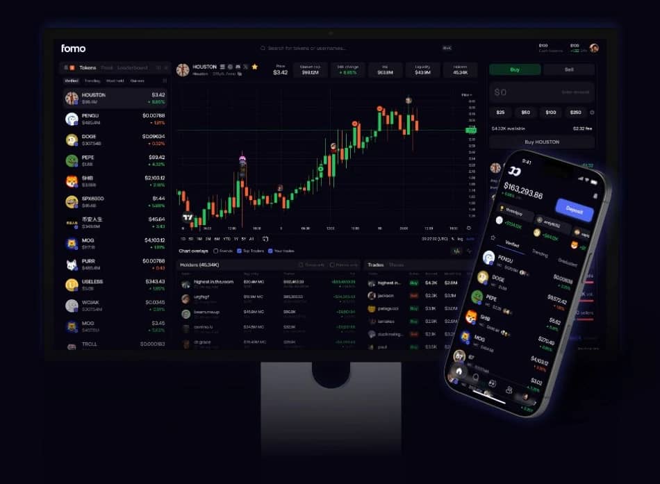 Oficiální prezentace Fomo ukazuje obchodní rozhraní na monitoru a mobilu.