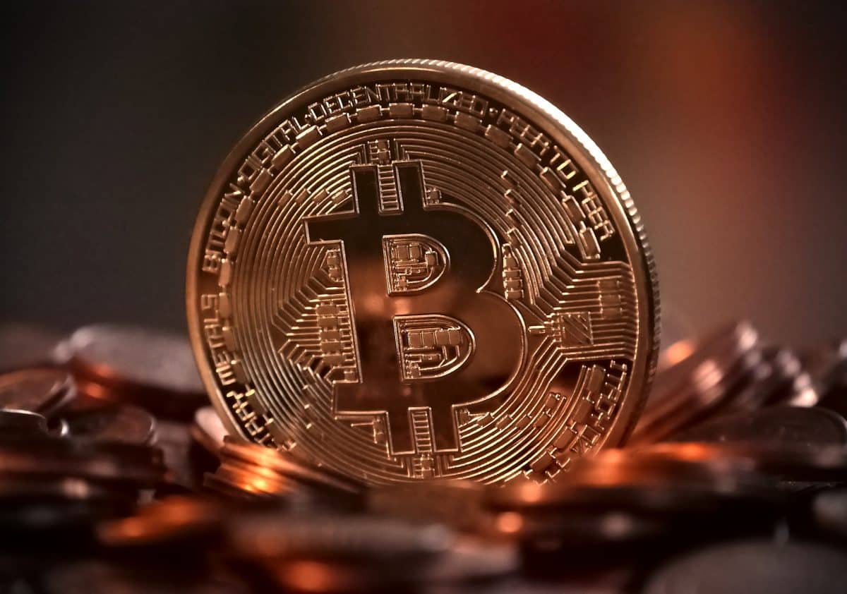 bitcoin milionář cena lee btc