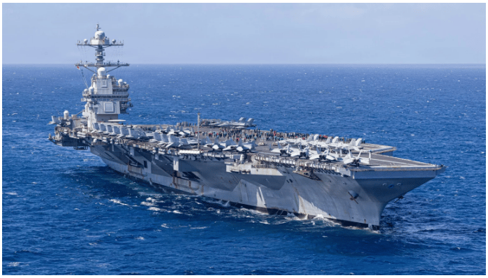 Největší letadlová loď Námořnictva Spojených států amerických, která operuje v blízkosti Íránu.