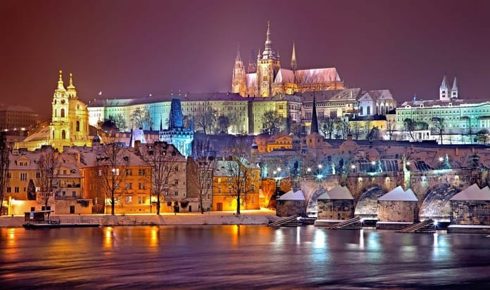 Praha se drží v TOP10 mezi městy, kde lze platit Bitcoinem