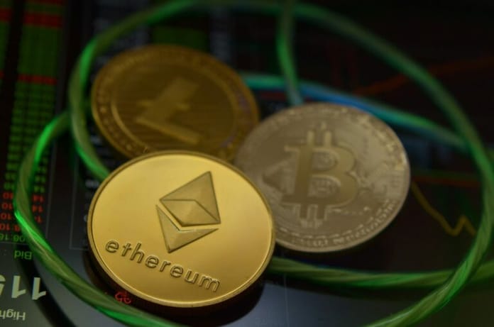 Ethereum kleslo na nejnižší úroveň vůči bitcoinu, více než 370 milionů USD zlikvidováno