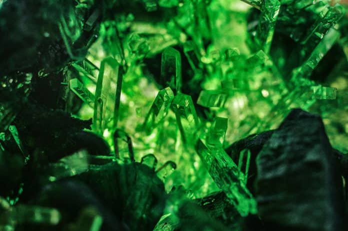 smaragd emerald zelená Musk doly