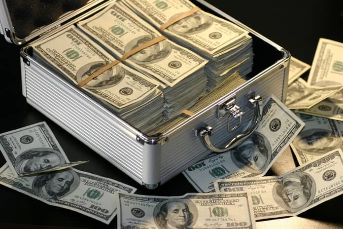 dolar fiat usd ministerstvo