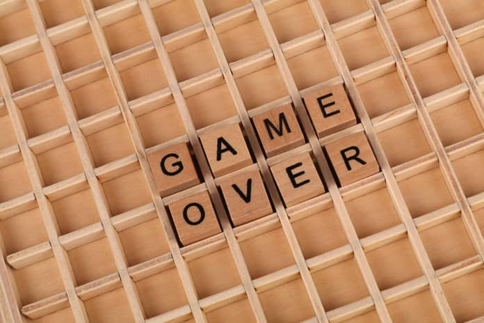game over krach konec bankrot