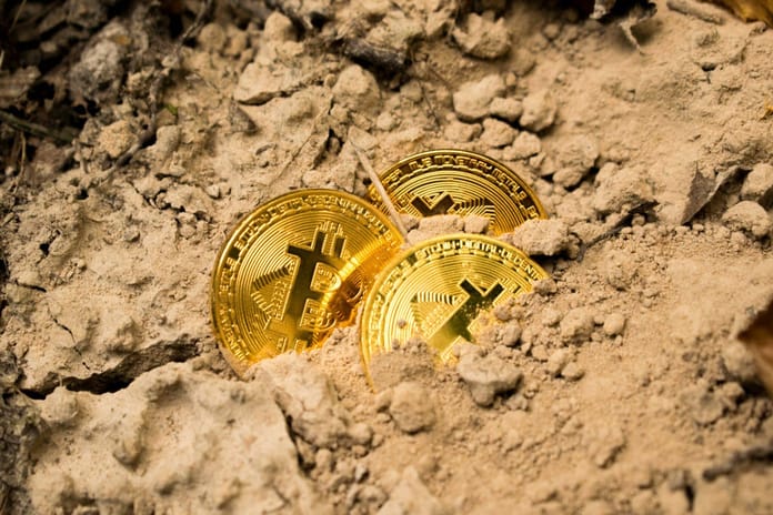 Zlato vs Bitcoin, co je lepší investice?