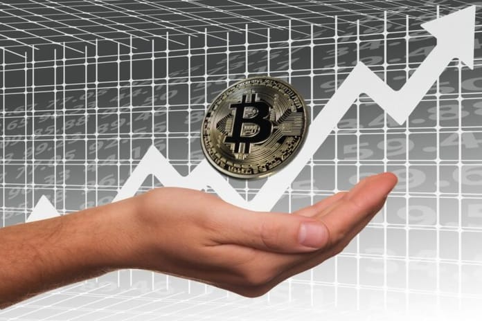 [Hot news] Bitcoin prudce stoupá, je zpět nad 10 000 USD