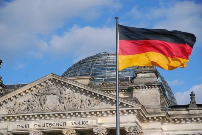Průzkum: Téměř 50 % Němců hodlá investovat do kryptoměn