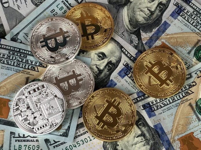 Je Bitcoin předzvěstí konce současného finančního systému?