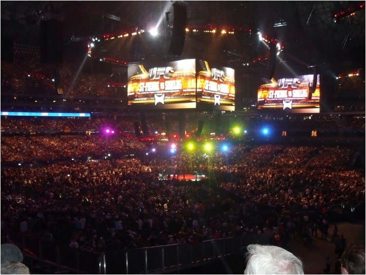 UFC uzavírá sponzorskou smlouvu za 175 mil. USD s Crypto.com na 10 let