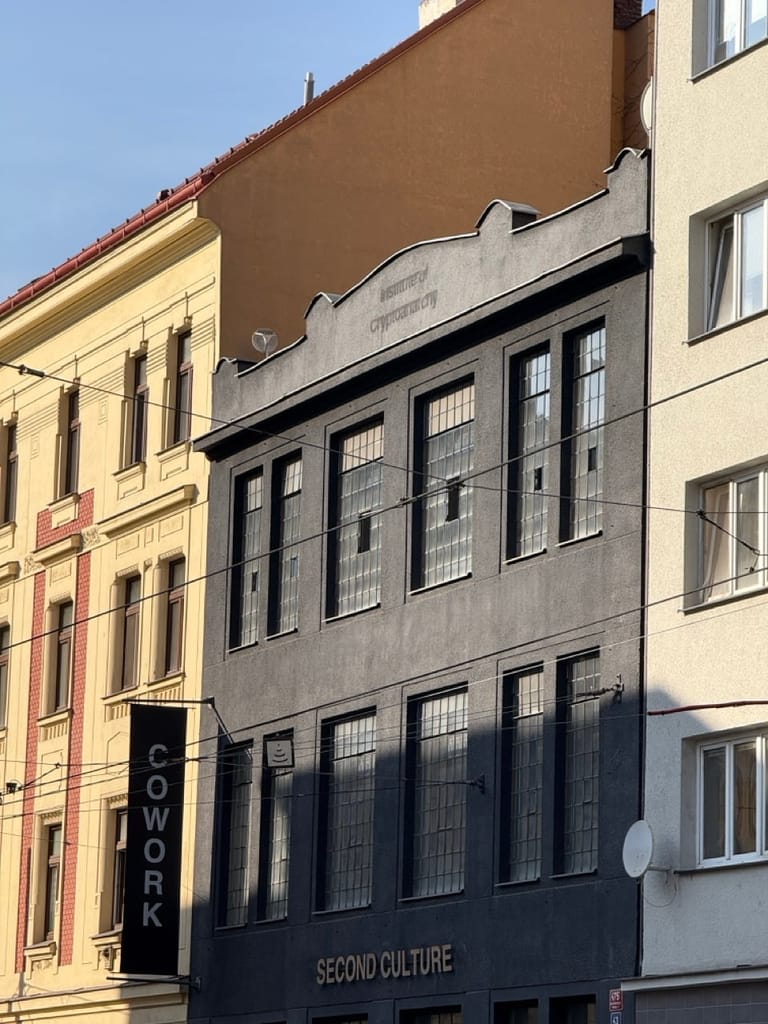 Konec Paralelní Polis - Second Culture Zdroj: Kryptomagzain.cz