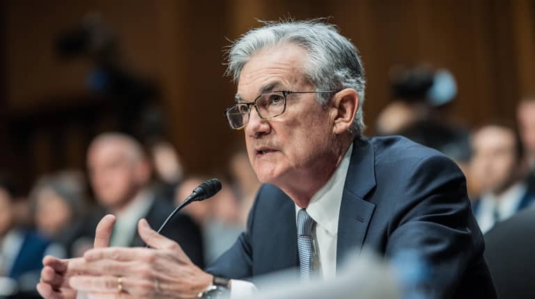 Jerome Powell Fed USA USD Midjourney inflace