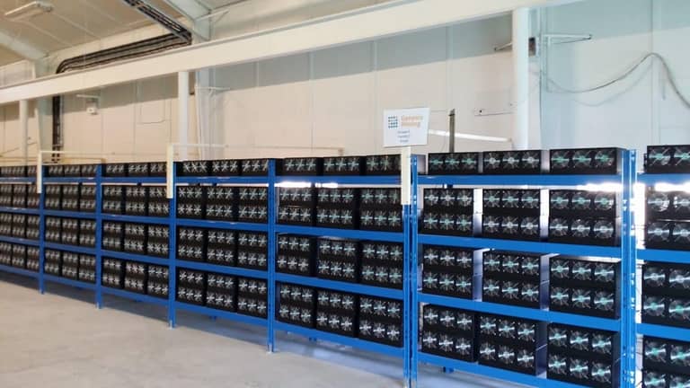 Cryptocurrency_Mining_Farm