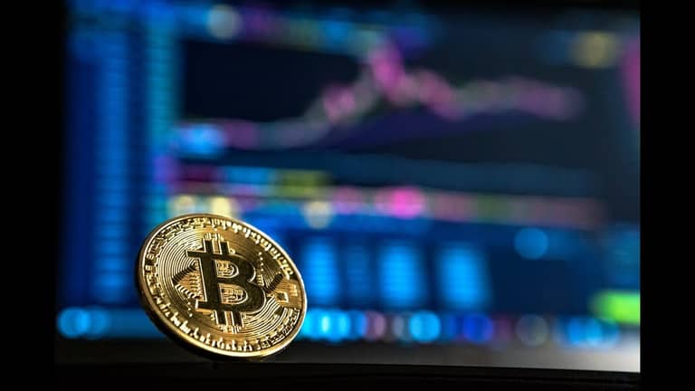 Pozvánka na Bitcoin live stream – dostaneme se zpátky nad 42 000 USD?