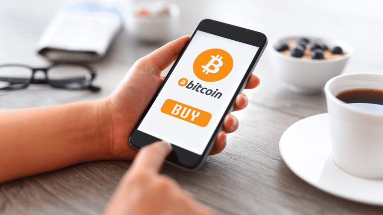 Měli byste koupit bitcoin? 10 racionálních důvodů, proč investovat do BTC