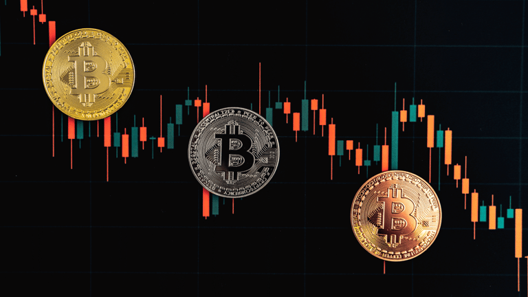 1. 8. 2023 Analýza – Bitcoin pokračuje v poklesu k cíli, červenec ukončen váhavě