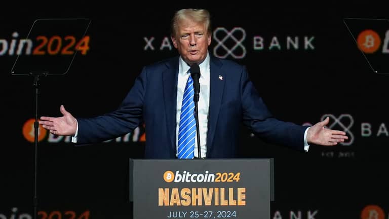 trump, memecoin.