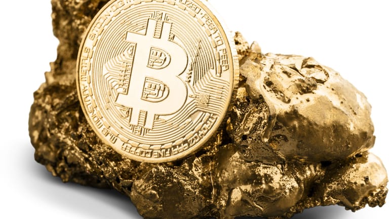 bitcoin zlato btc kryptoměna drahé kovy