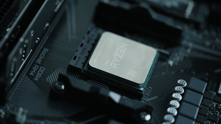 Analýza akcie AMD – konkurent Nvidia nebo slabý článek řetězce?
