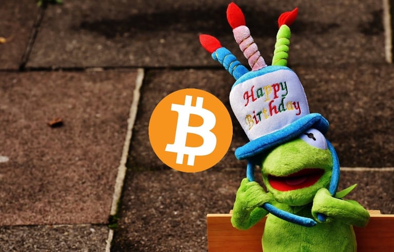 Co by si kryptocelebrity přály k 12. narozeninám Bitcoinu