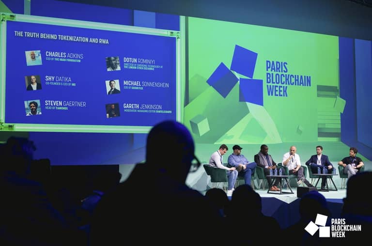 Deloitte odhaduje 4 biliony dolarů v tokenizovaných nemovitostech do roku 2035