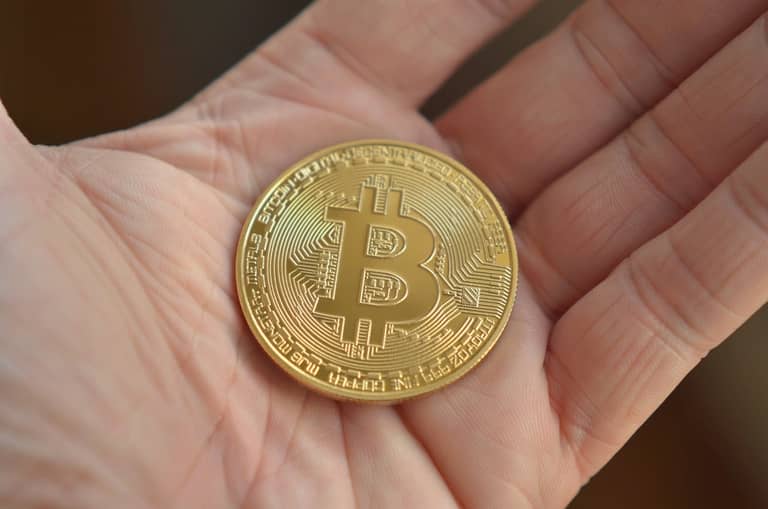 Deribitův index volatility BTC dosáhl historických minim