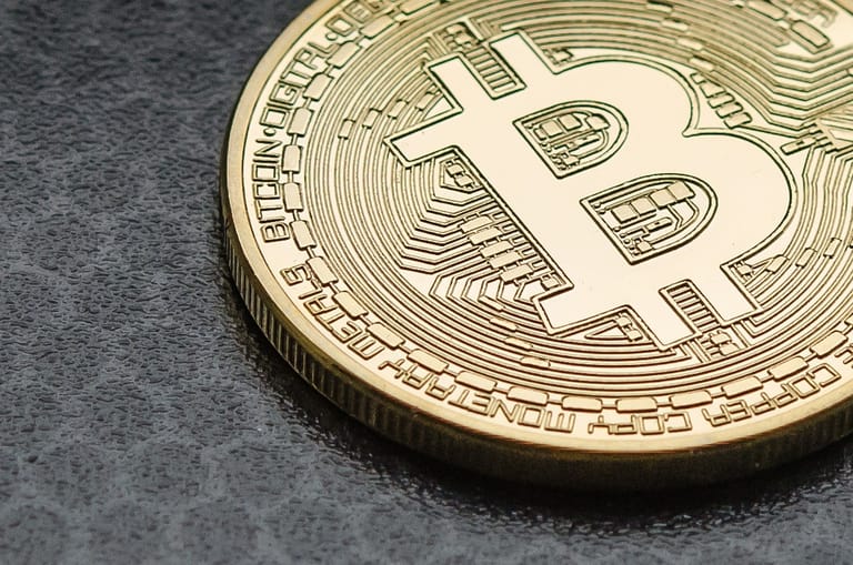 Poplatky za bitcoinové transakce jsou nejvyšší za posledních pět měsíců