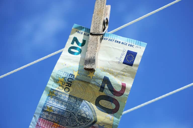 praní, peníze, euro