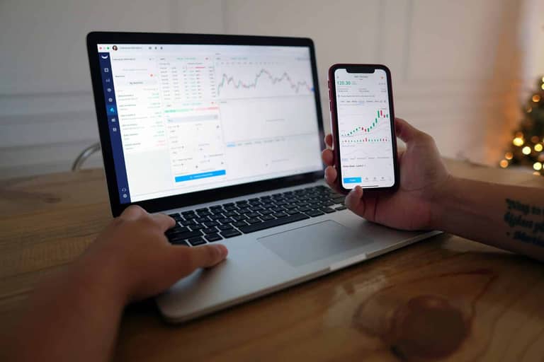 29.12.20 Technická analýza XRP/USD a NEO/USD – Ripple na all time low?
