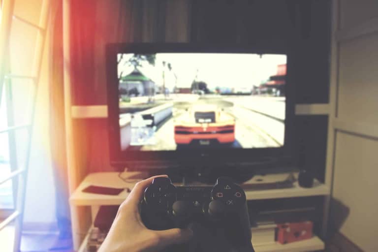 Získejte NFT sledováním televize a hraním her