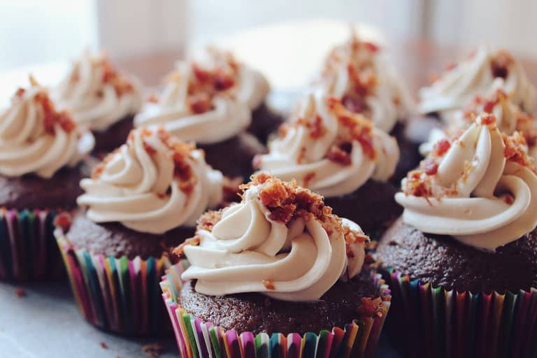 cupcakes cokolada sladke bombon cukrarna optimismus