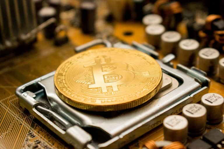 11.03.22 Analýza BTC/USD – konstrukce obratového trianglu jistá?