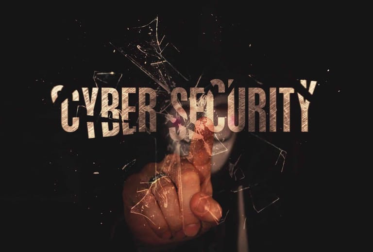 maska, ruka, cyber security