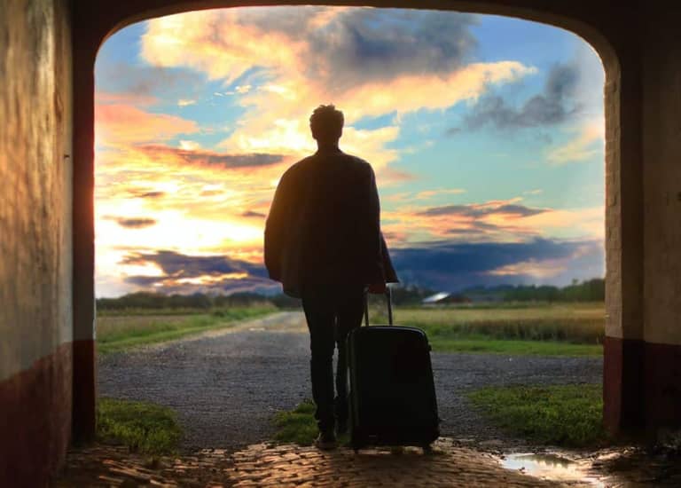 leaving odchod exit zavazdlo luggage