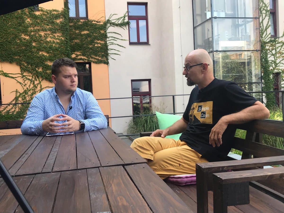 foto,simplecoin,kryptomagazin,niedoba,paralelni,polis