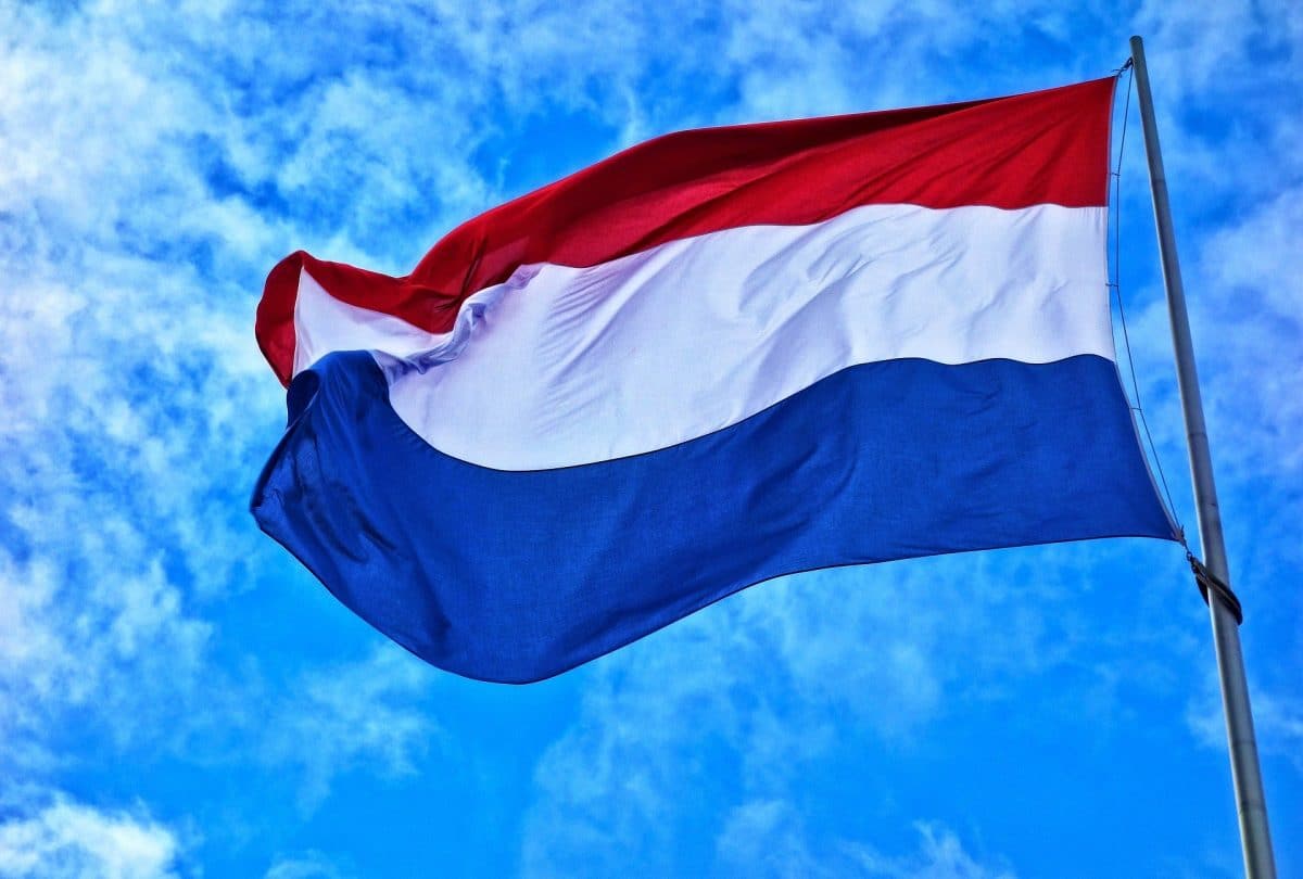 Nizozemská centrální banka povoluje první krypto službu v zemi po AMLD5