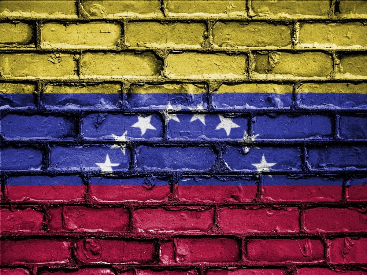 zeď, vlajka, Venezuela letiště bitcoin