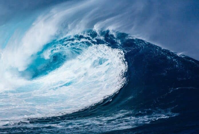 wave vlna tsunami příliv