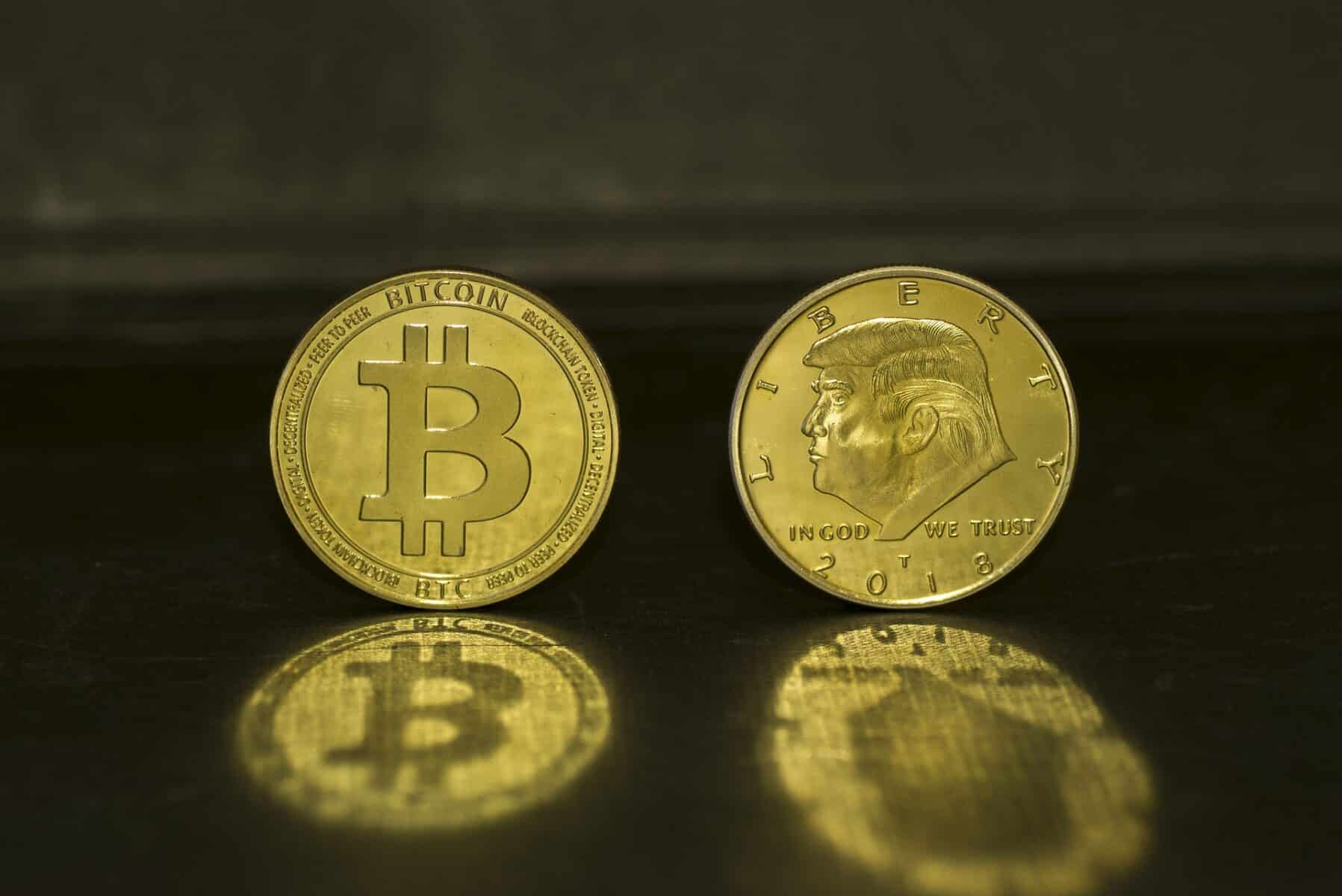 bitcoin, měna