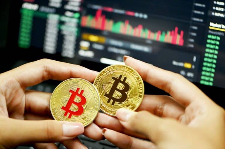07.06. [Přehled trhu a BTC] Signalizuje kurz Bitcoinu volný pád na 27 000 USD?