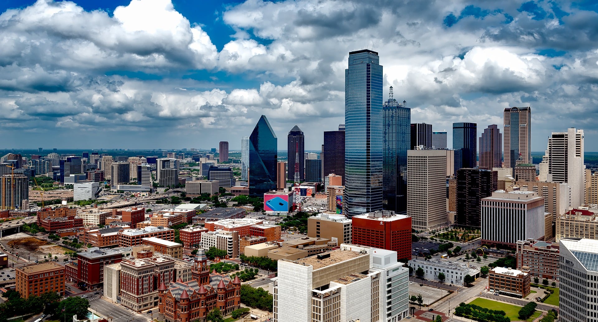 texas dallas kryptoměnami usa mrakodrapy