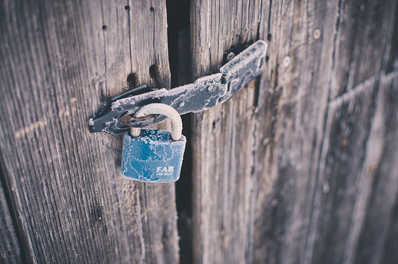 zamek bezpečí visací zajištění zabezpečení security