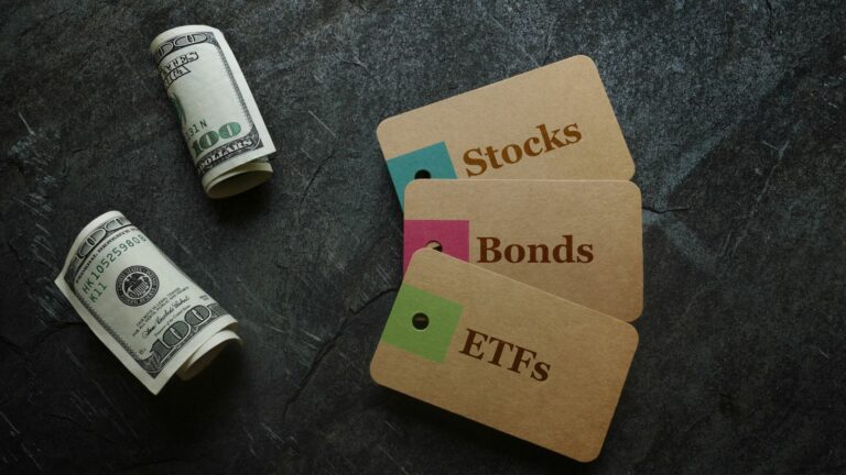 Co je to dluhopis? A jak do dluhopisů investovat?