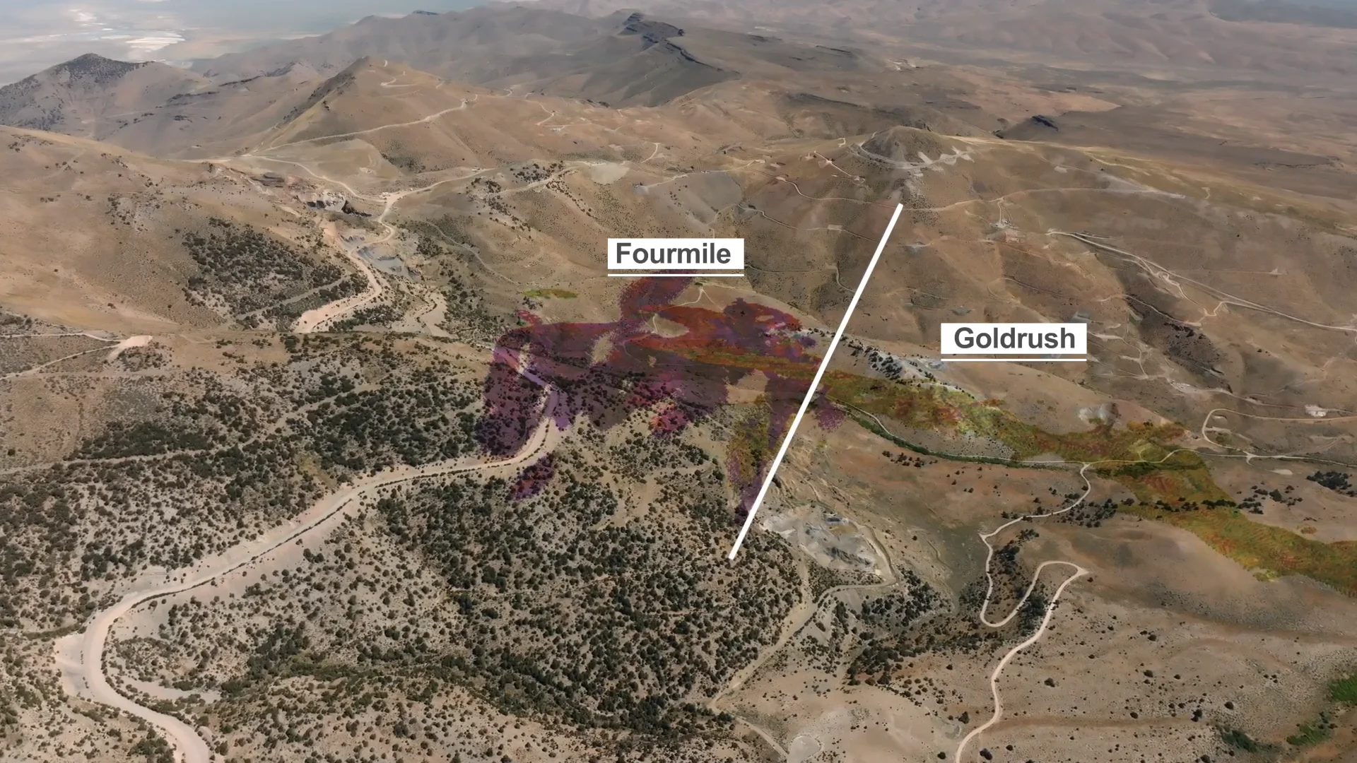 Projekt Fourmile v Nevadě je stoprocentně vlastněné aktivum společnosti Barrick, které díky své mimořádné kvalitě rudy a potenciálu stát se dolem první třídy (Tier One) představuje jeden z nejvýznamnějších zlatých objevů tohoto století.