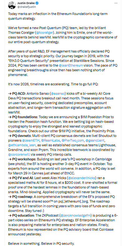 Dnešek představuje zásadní zlom v dlouhodobé kvantové strategii Ethereum Foundation. Vznikl nový tým zaměřený na post-kvantovou bezpečnost (PQ), který vede Thomas Coratger (@tcoratger). Připojuje se k němu Emile, jeden z klíčových vývojářů projektu leanVM. Právě leanVM tvoří kryptografický základ celé post-kvantové strategie.