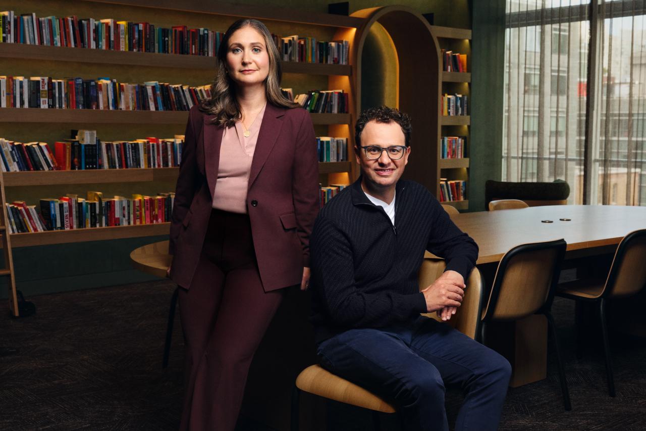 Sourozenci Daniela a Dario Amodei. Zdroj: fortune.com